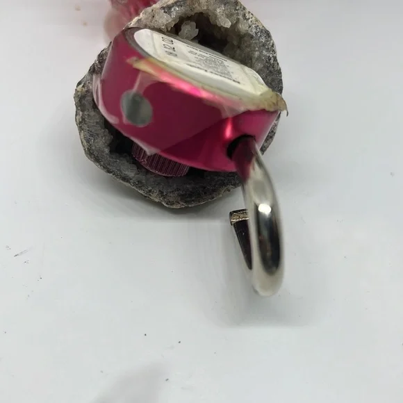 Lock 🔑 - Picture 3 of 9